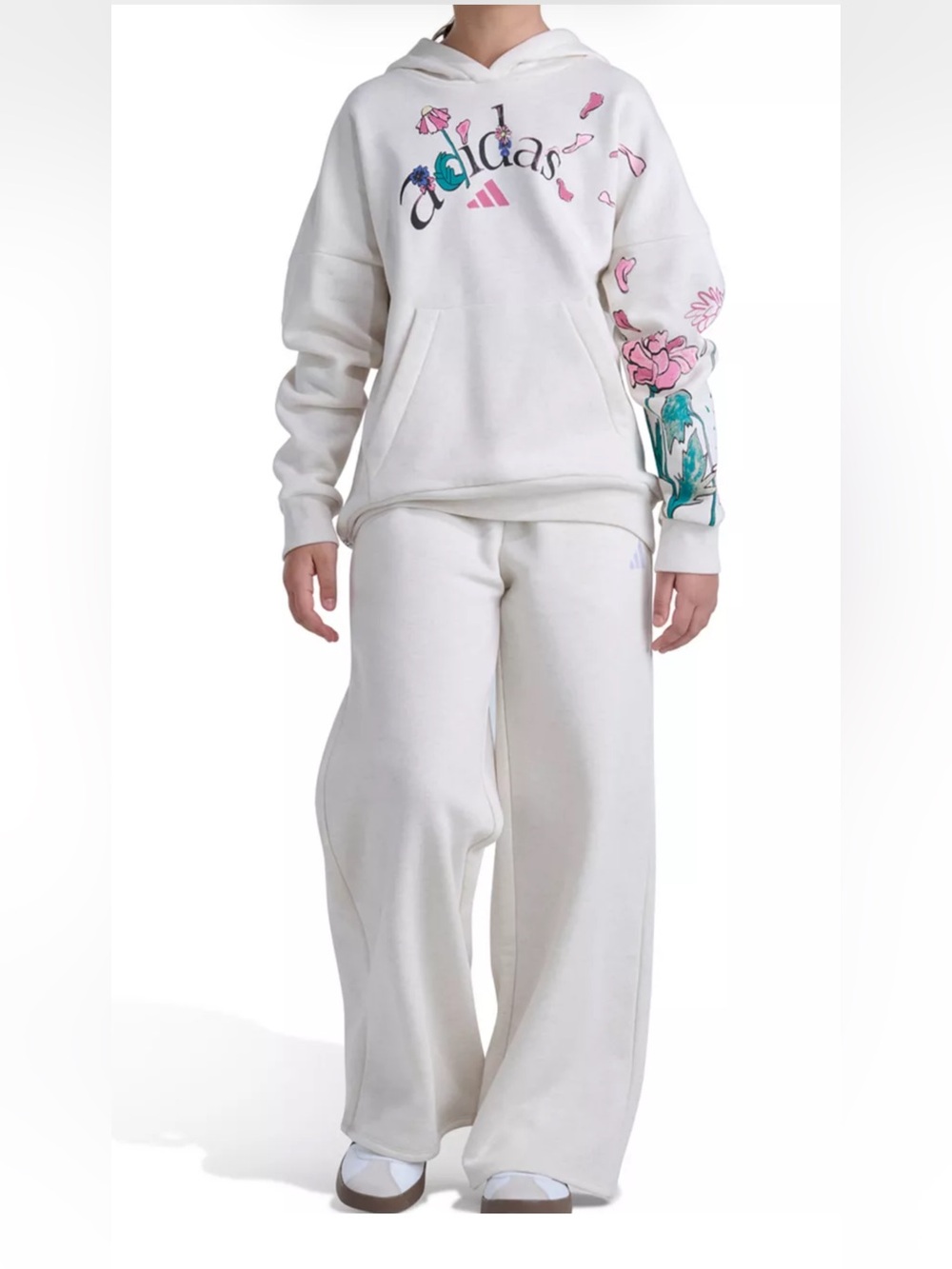 White Floral Graphic sport suit - Multicolor Blossoms
